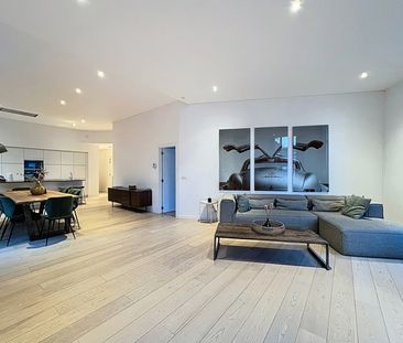 Appartement te huur in Ixelles - Photo 2