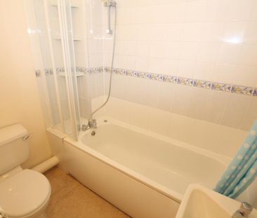 2 bedroom terraced house to rent - Photo 6