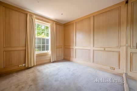 1/1B Ormsby Grove, Toorak - Photo 3