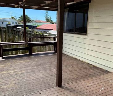 Affordable 3-Bedroom, 1-Bath Home in a Great L... - Photo 4