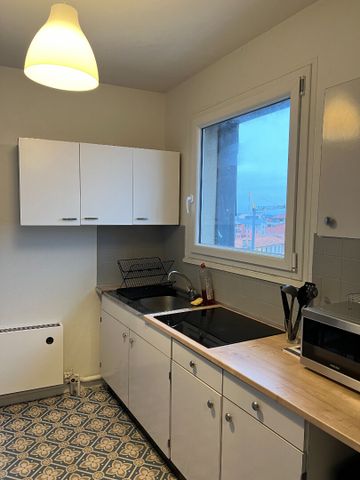 Location Appartement 1 pièce 50m² - Photo 2