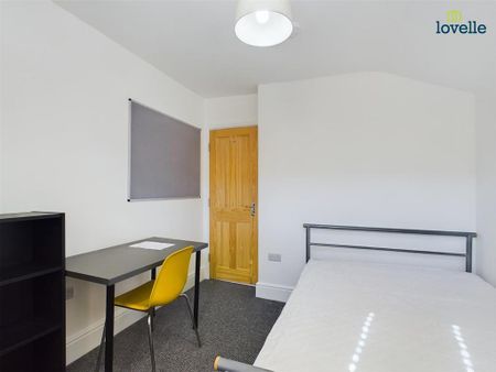 4 bedroom house to rent - Photo 3