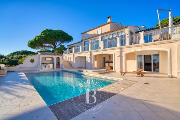 LOCATION SAISONNIÈRE - SAINTE-MAXIME - PROPRIÉTÉ AVEC 5 SUITES - APPARTEMENT DE SERVICE - JACUZZI - PISCINE - Photo 1
