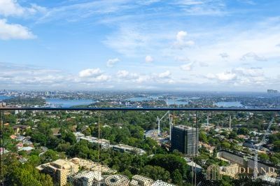 Experience Unrivalled Luxury with Iconic Harbour Views - Photo 4