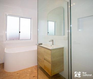 BRAND NEW EXECUTIVE TOWNHOUSE IN THE HEART OF MUDGEE - Photo 5
