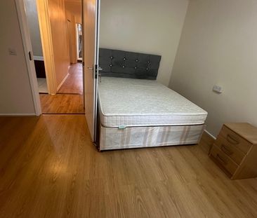 1 Bed Flat, The Sandlings, N22 - Photo 2