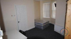 1 Beechwood Mount, Leeds, LS4 2NQ - Photo 2