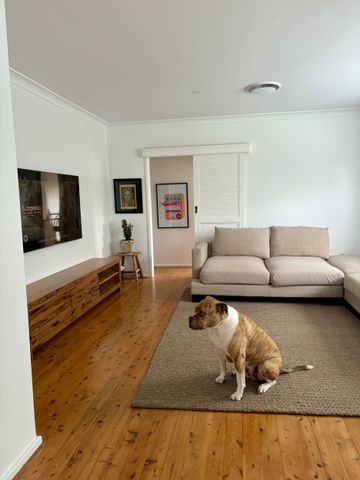 Hamilton South - Photo 3