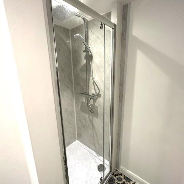 North Street, Eastbourne - Photo 1