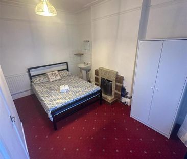 8 bedroom house share to rent - Photo 3