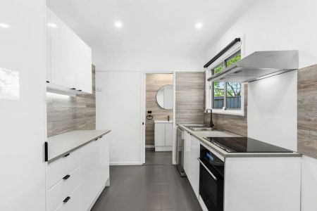 34 St Vincent Street, Albert Park. - Photo 4