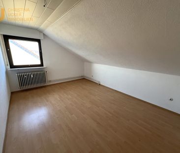 Einziehen und wohlfühlen! Ruhige DG-Wohnung mit 3 Zimmern in Rodgau... - Photo 3
