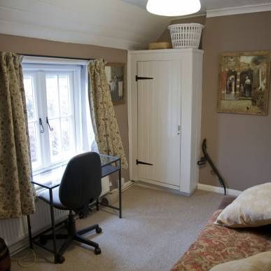 Single or Double bedroom to let - Student Cottage - Canterbury - Photo 1