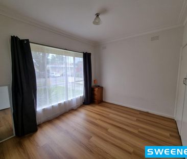 WATER & ELECTRICITY BILLS INCLUDED!! - Photo 5