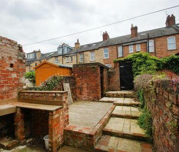2 bedroom House To Let - Photo 4