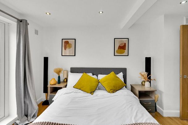 2 bedroom flat to rent - Photo 1