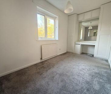 2 bedroom semi-detached house to rent - Photo 4