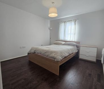 2 Bed Flat, Pipkin Court, CV1 - Photo 6