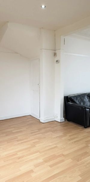 3 Bedroom Town House - Photo 1