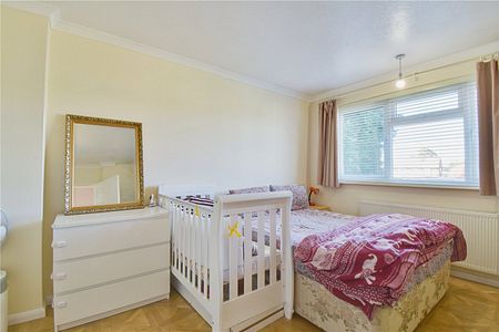 All Saints Crescent, Watford, Hertfordshire, WD25 - Photo 5