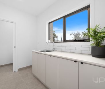 BRAND NEW 3 BEDROOM HOME - Photo 3