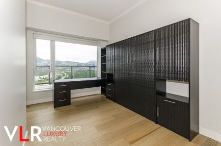 Penthouse in Coquitlam, BC - Photo 3