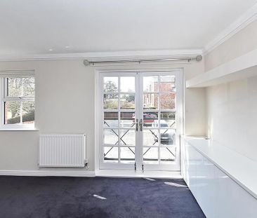 3 bedroom terraced house to rent - Photo 1