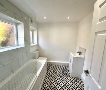 Ocean Road South, Grangetown - Photo 6