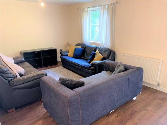 5 bedroom detached house to rent - Photo 1