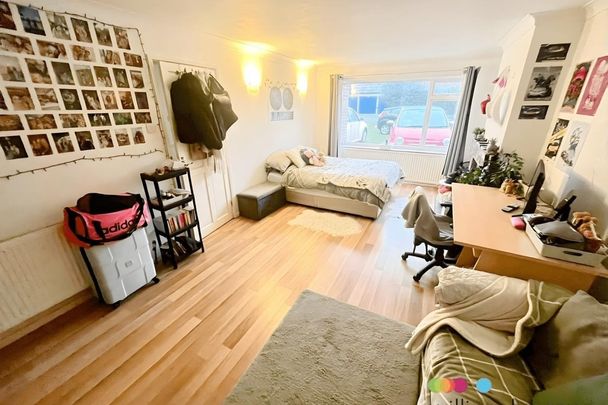 Morello Close - Photo 1