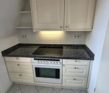 Lichtdurchflutete 2-Zimmer-Dachwohnung direkt am Thielpark - Photo 6