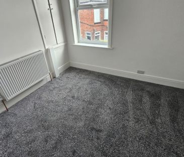 2 bed Terraced - To Let - Photo 1