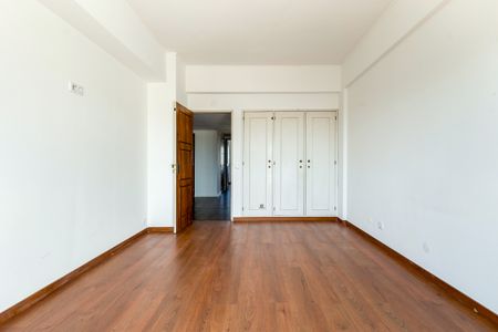3+1 bedroom flat for rent, in S. Domingos Benfica - Foto 3