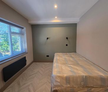 Croydon Road, Caterham CR3, London - Photo 5