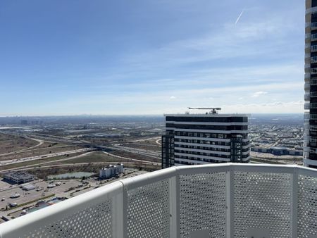 For Lease - 8 Interchange Way Unit# 5611, Vaughan, Ontario - Photo 2