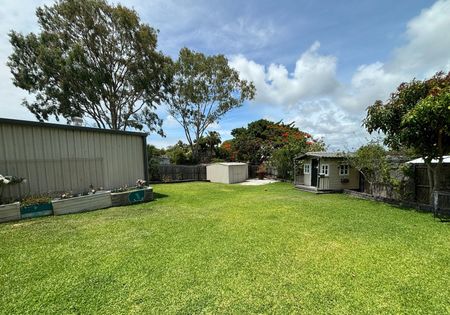 25 Cahill Crescent, 4740, Rural View Qld - Photo 3