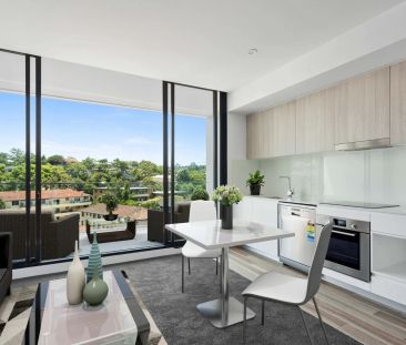 Expansive Luxury Studio Apartment - Photo 1
