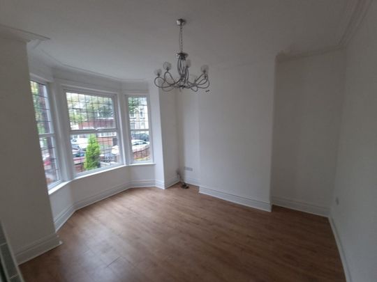 4 Bed Terraced House, Sycamore Avenue, LS15 - Photo 1