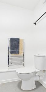 1 bedroom flat to rent - Photo 4