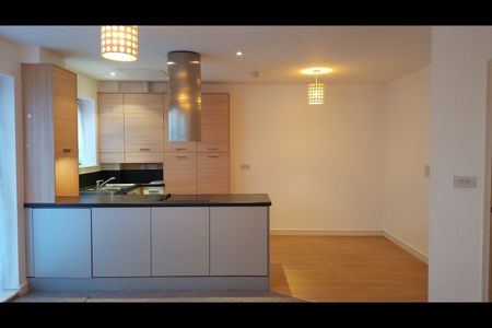 1 Bed Flat, Berber Parade, SE18 - Photo 3