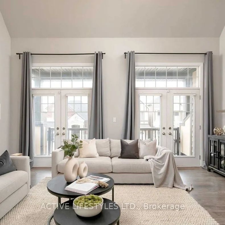 Detached Home For Lease | W9250779 - Photo 1