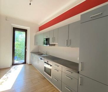 PROVISIONSFREI – Ideal geschnittene WG-geeignete 4-Zimmer-Altbauwohnung mit separater Küche und Balkon in bester Lage, nähe TU Graz – 4er WG geeignet - Photo 2
