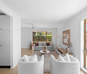 Family Home in Ideal Location - Photo 2