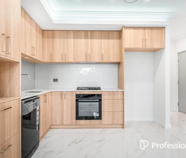 Brand New Rear Villa - Private, Low-Maintenance Living - Photo 6