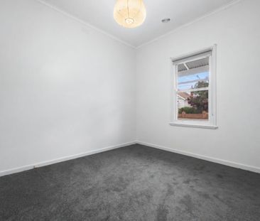 Location, Location – Northcote! - Photo 6