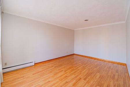 For Lease - 248 BERTIE Street Unit# UPPER, Fort Erie, Ontario - Photo 2