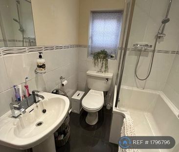 2 bedroom end of terrace house to rent - Photo 6