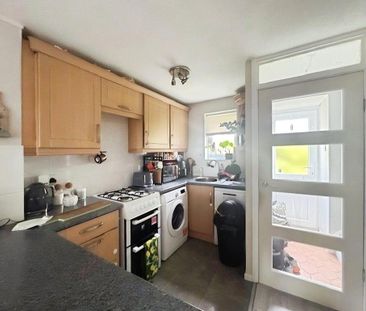 2 bedroom terraced house to rent - Photo 5