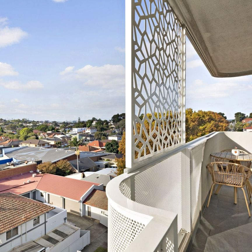 Modern Light-Filled Living with Sweeping City Views - Photo 1