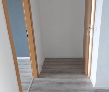 Schöne Stilvolle sonnige 2-R.-Wohnung in Dessau im 4.OG,48,60m2 mit... - Photo 6